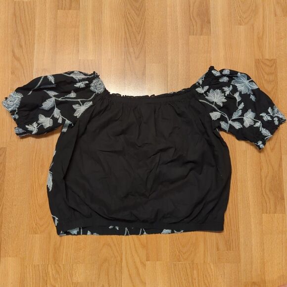 Who What Wear Blouse Top Womens Large Black White Floral Embroidered - Picture 4 of 7